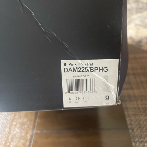 DEMONIA DAMNED 225 - Hologrpahic Pink Platform Buckle Boots - Picture 9 of 9